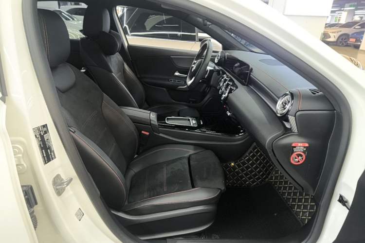 Used Mercedes-Benz A-Class 2025 A 200 L Fashion Model Right Front Seat