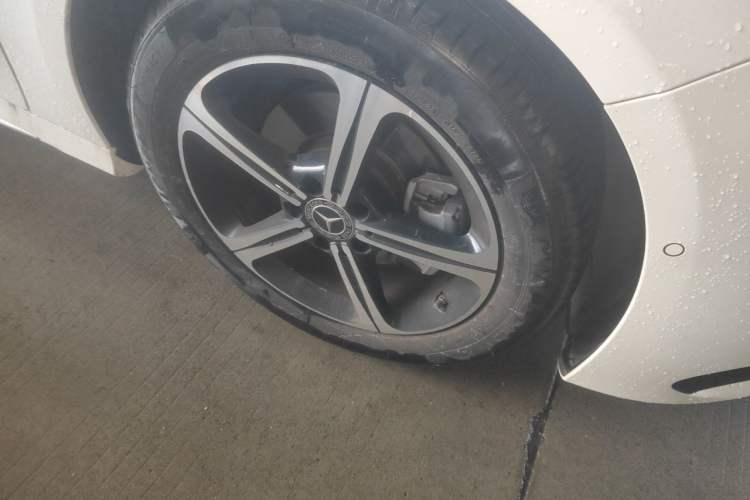 Used Mercedes-Benz A-Class 2025 A 200 L Fashion Model Right Front Wheel Hub