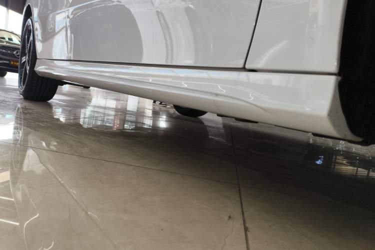 Used Mercedes-Benz A-Class 2025 A 200 L Fashion Model Right Side Sill