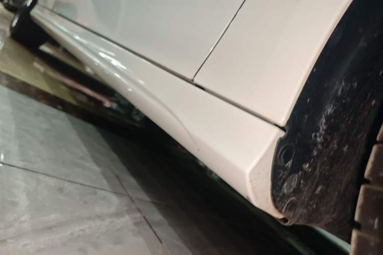 Used Mercedes-Benz A-Class 2025 A 200 L Fashion Model Right Side Sill
