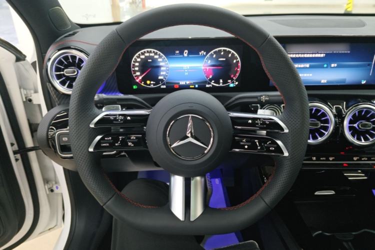 Used Mercedes-Benz A-Class 2025 Facelifted A 200 L Fashion Edition Steering Wheel