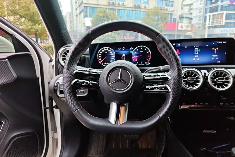 Used Mercedes-Benz A-Class 2025 A 200 L Fashion Model Steering Wheel