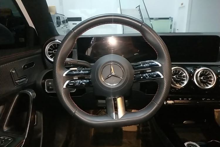 Used Mercedes-Benz A-Class 2025 A 200 L Fashion Model Steering Wheel