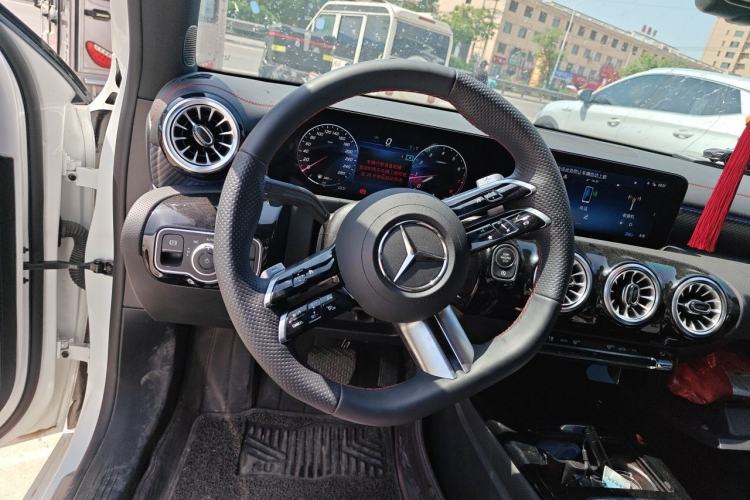 Used Mercedes-Benz A-Class 2025 A 200 L Fashion Model Steering Wheel