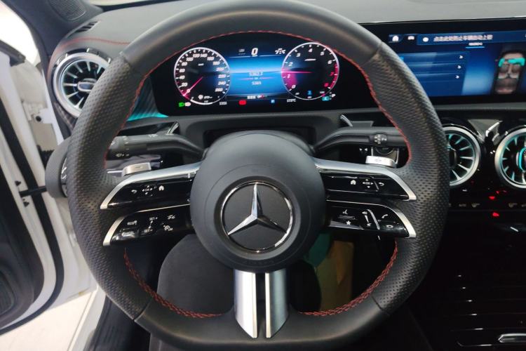 Used Mercedes-Benz A-Class 2025 A 200 L Fashion Model Steering Wheel