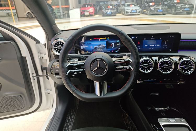 Used Mercedes-Benz A-Class 2025 A 200 L Fashion Model Steering Wheel