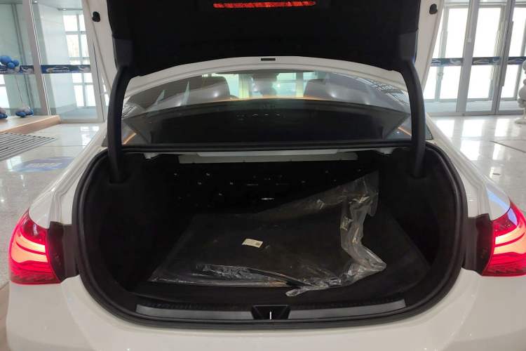 Used Mercedes-Benz A-Class 2025 A 200 L Fashion Model Trunk