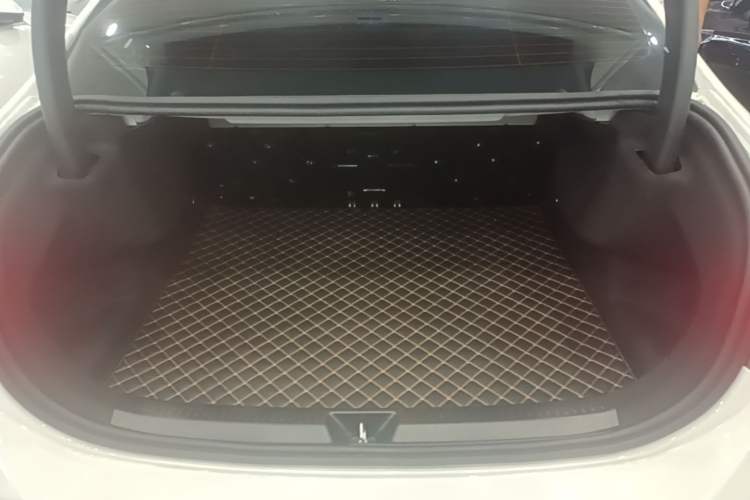 Used Mercedes-Benz A-Class 2025 A 200 L Fashion Model Trunk