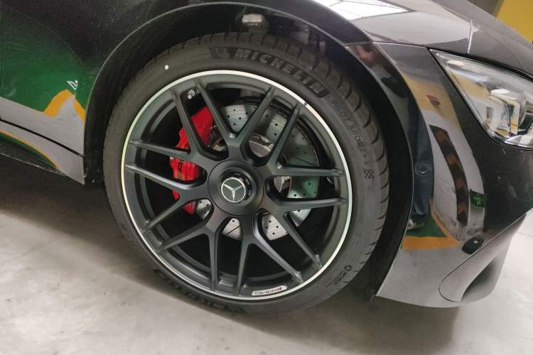 Used Mercedes-Benz AMG GT 2025 AMG GT 50 Four-Door Coupe China Special Edition Right Front Wheel Hub