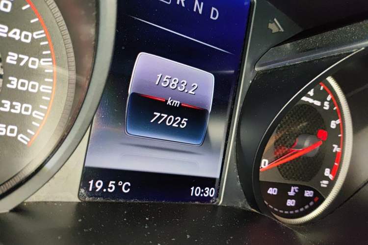 Used Mercedes-Benz AMG GT 2015 AMG GT S Odometer Close Up