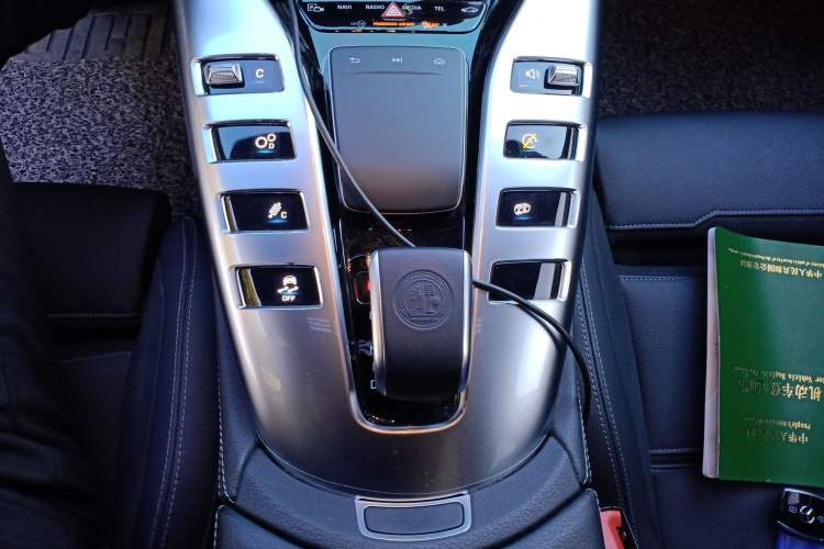 Used Mercedes-Benz AMG GT 2019 AMG GT 50 four-door sports car Gear Lever