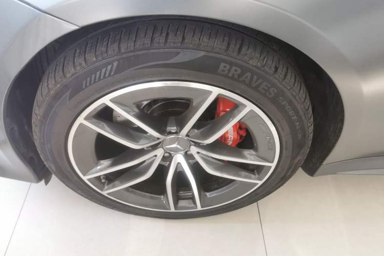 Used Mercedes-Benz AMG GT 2019 AMG GT 50 four-door sports car Left Front Wheel Hub