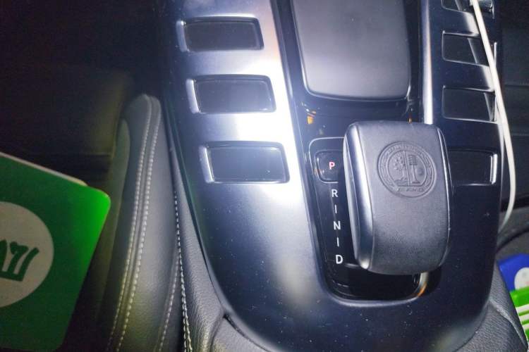 Used Mercedes-Benz AMG GT  Gear Lever