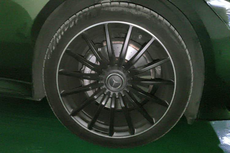 Used Mercedes-Benz AMG GT 2019 AMG GT 50 four-door sports car Right Front Wheel Hub