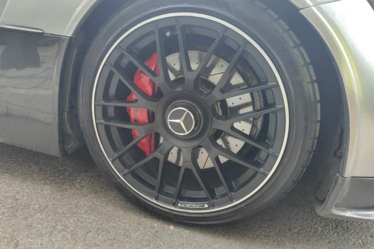 Used Mercedes-Benz AMG GT 2019 AMG GT Right Front Wheel Hub
