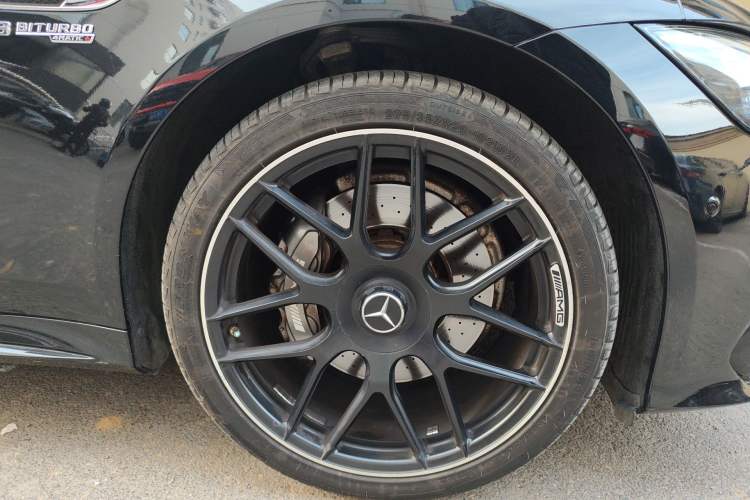 Used Mercedes-Benz AMG GT 2019 AMG GT 50 four-door sports car Right Front Wheel Hub