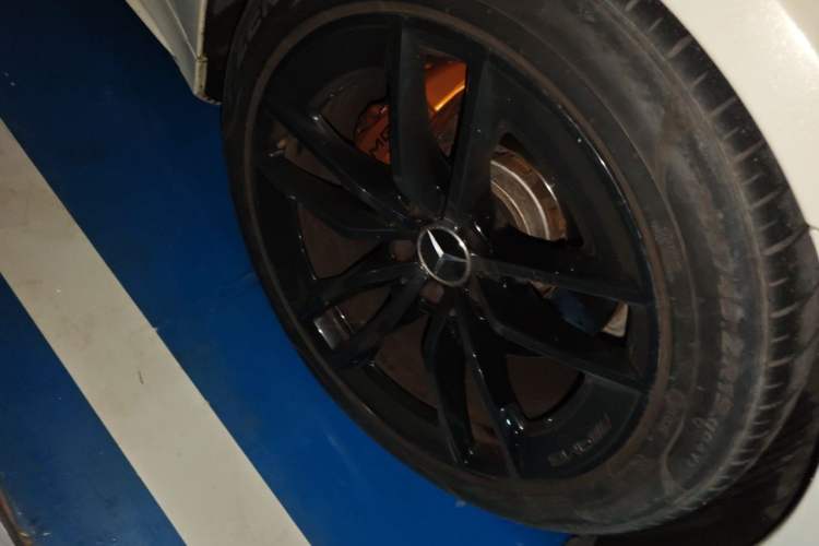 Used Mercedes-Benz AMG GT 2019 AMG GT 50 four-door sports car Right Front Wheel Hub