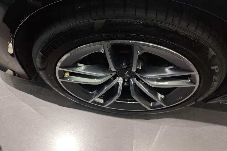 Used Mercedes-Benz AMG GT 2020 AMG GT 50 Four-Door Coupe Left Front Wheel Hub