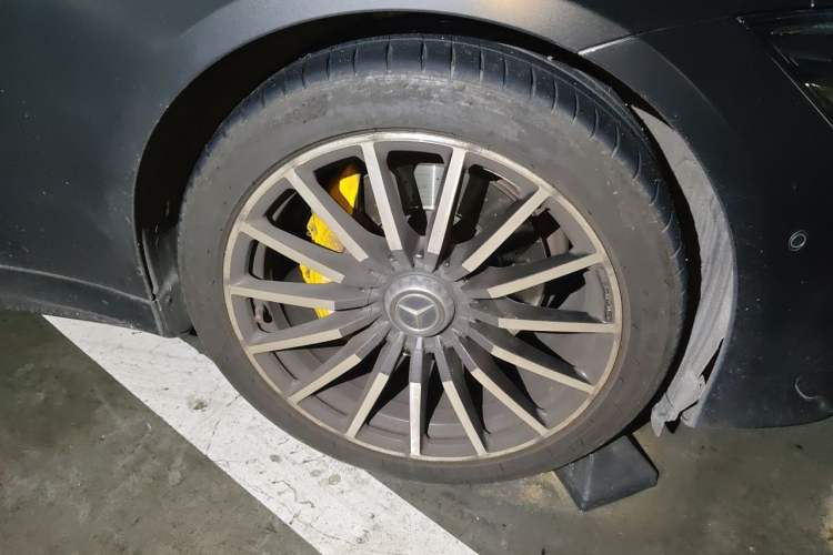 Used Mercedes-Benz AMG GT 2020 AMG GT 50 Four-Door Coupe Right Front Wheel Hub