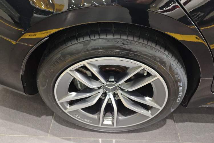 Used Mercedes-Benz AMG GT 2020 AMG GT 50 Four-Door Coupe Right Rear Wheel Hub