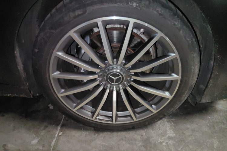 Used Mercedes-Benz AMG GT 2020 AMG GT 50 Four-Door Coupe Right Front Wheel Hub