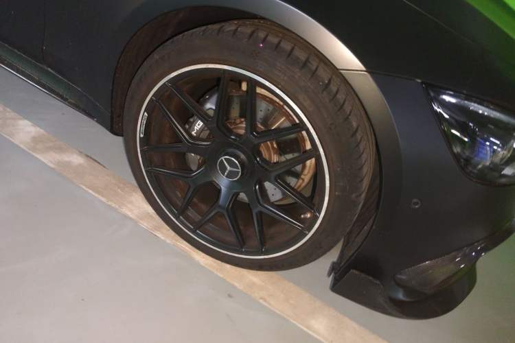 Used Mercedes-Benz AMG GT 2020 AMG GT 53 4MATIC+ Four-Door Coupe Right Front Wheel Hub