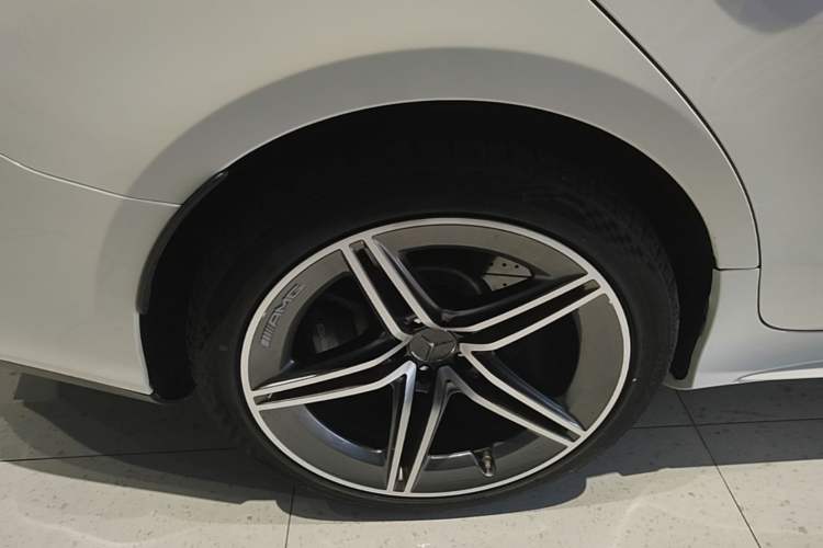 Used Mercedes-Benz AMG GT 2020 AMG GT 50 Four-Door Coupe Right Rear Wheel Hub