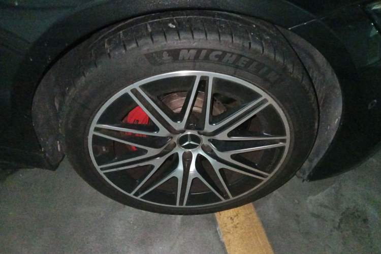 Used Mercedes-Benz AMG GT 2022 AMG GT 50 4MATIC+ Four-Door Coupe Right Front Wheel Hub