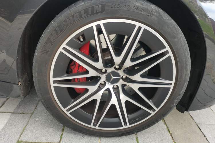 Used Mercedes-Benz AMG GT 2022 AMG GT 50 4MATIC+ Four-Door Coupe Right Front Wheel Hub