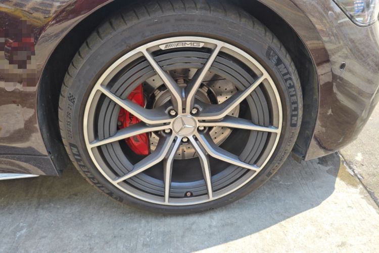 Used Mercedes-Benz AMG GT 2022 AMG GT 50 4MATIC+ Four-Door Coupe Special Edition Right Front Wheel Hub