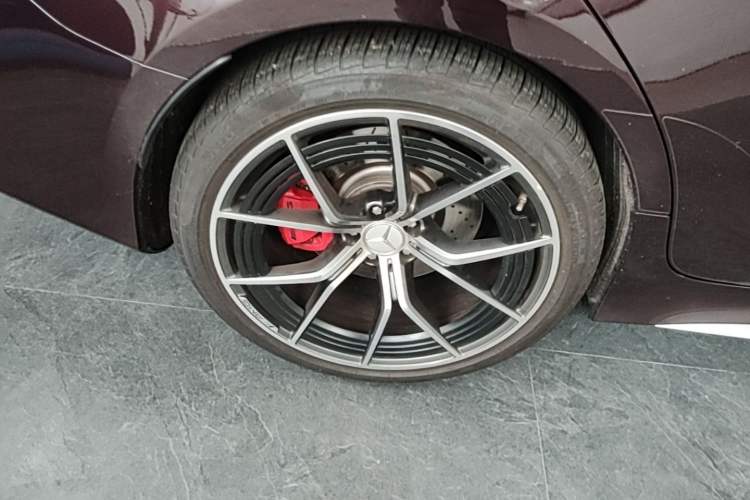 Used Mercedes-Benz AMG GT 2022 AMG GT 50 4MATIC+ Four-Door Coupe Special Edition Right Rear Wheel Hub