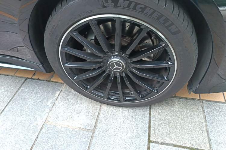 Used Mercedes-Benz AMG GT 2023 AMG GT 50 Four-Door Coupe Right Front Wheel Hub