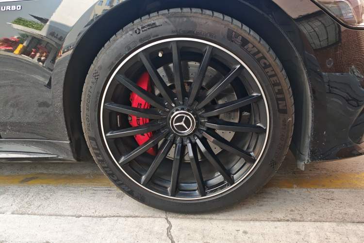 Used Mercedes-Benz AMG GT 2023 AMG GT 50 Four-Door Coupe Right Front Wheel Hub