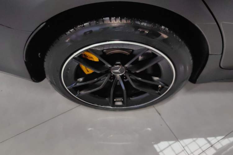 Used Mercedes-Benz AMG GT 2023 AMG GT 50 Four-Door Coupe Right Rear Wheel Hub