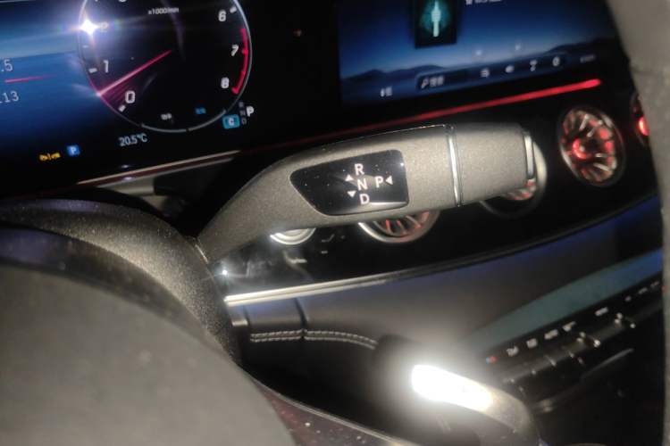 Used Mercedes-Benz AMG GT 2025 AMG GT 50 Four-Door Coupe China Special Edition Gear Lever