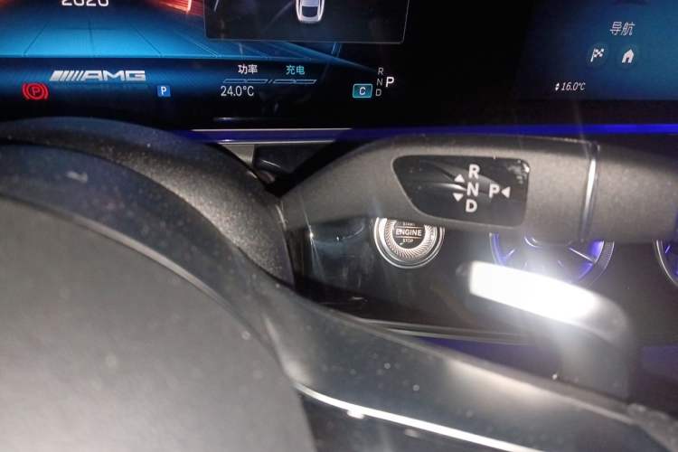 Used Mercedes-Benz AMG GT 2026 Model Range: AMG GT 50 Four-Door Coupe China Special Edition Gear Lever