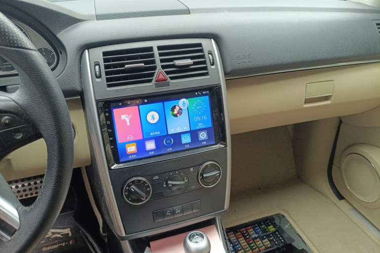 Used Mercedes-Benz B-Class 2009 B 200 Luxury Model Audio And AC Panel