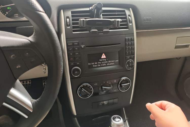 Used Mercedes-Benz B-Class 2009 B 200 Sport Edition Audio And AC Panel