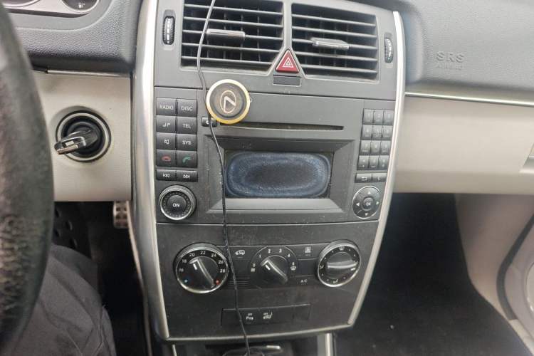 Used Mercedes-Benz B-Class 2009 B 200 Fashion Model Audio And AC Panel