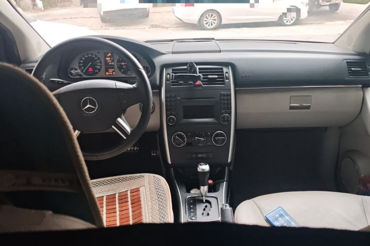Used Mercedes-Benz B-Class 2009 B 200 Sport Edition Center Console