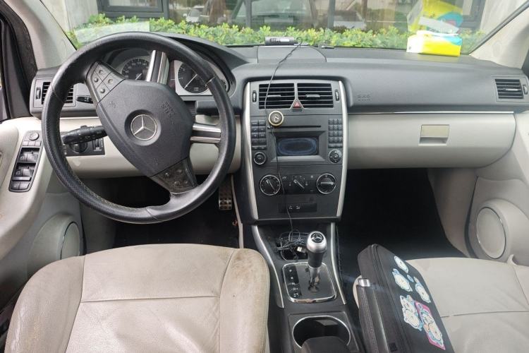 Used Mercedes-Benz B-Class 2009 B 200 Fashion Model Center Console