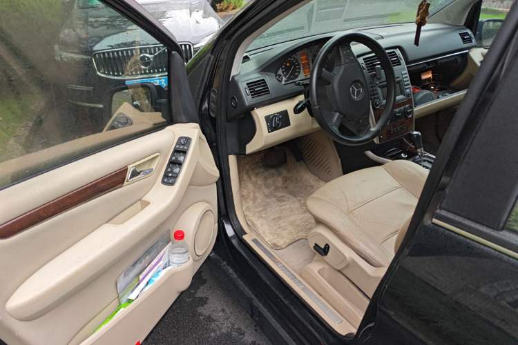 Used Mercedes-Benz B-Class 2009 B 200 Luxury Model Driver Seat