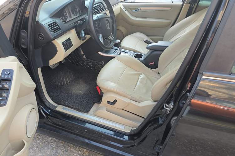 Used Mercedes-Benz B-Class 2009 B 200 Fashion Model Driver Seat