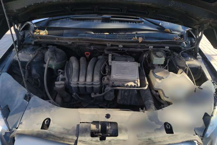 Used Mercedes-Benz B-Class 2009 B 200 Fashion Model Engine Bay