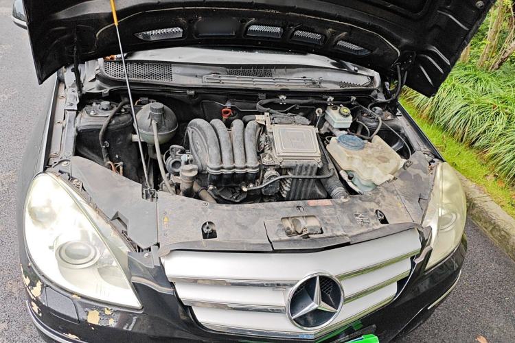 Used Mercedes-Benz B-Class 2009 B 200 Luxury Model Engine Bay