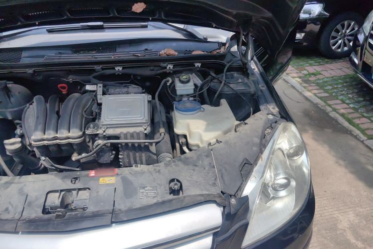 Used Mercedes-Benz B-Class 2009 B 200 Fashion Model Engine Bay Left