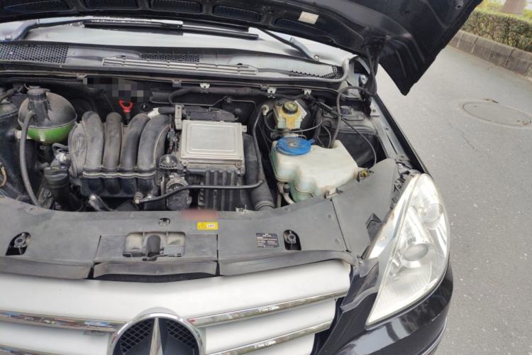 Used Mercedes-Benz B-Class 2009 B 200 Fashion Model Engine Bay Left