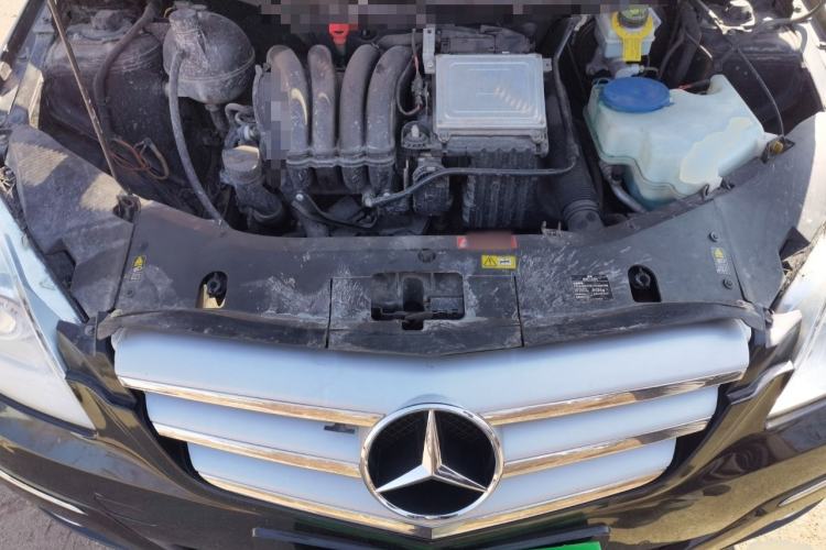 Used Mercedes-Benz B-Class 2009 B 200 Luxury Model Engine Bay