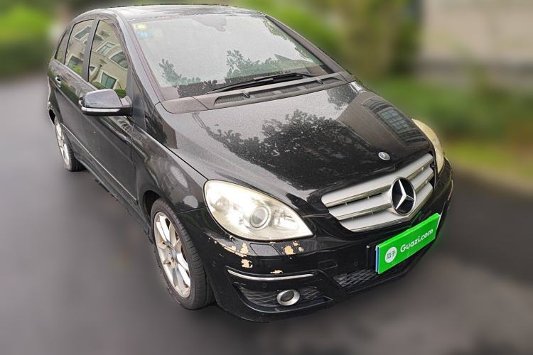 Used Mercedes-Benz B-Class 2009 B 200 Luxury Model Front Right 45 Deg