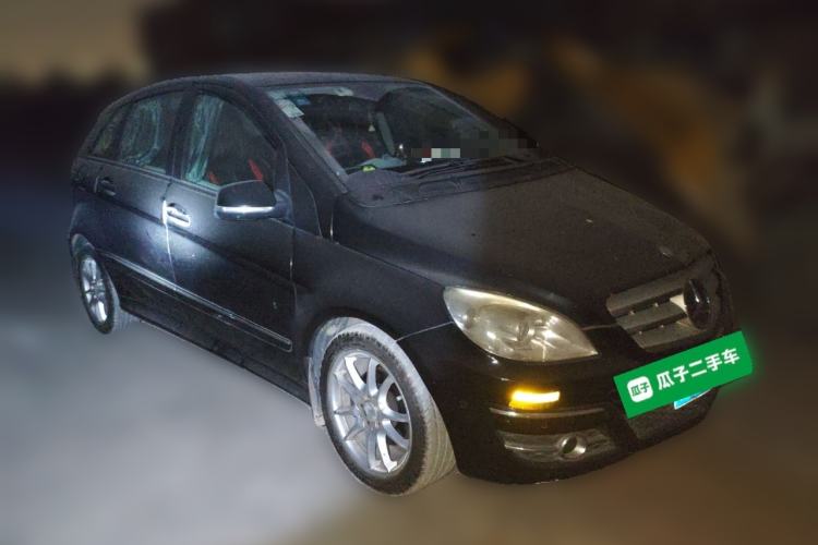 Used Mercedes-Benz B-Class 2009 B 200 Luxury Model Front Right 45 Deg